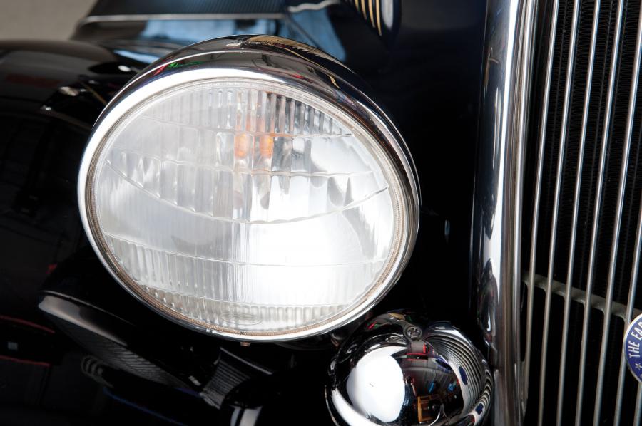  Ford DeLuxe Phaeton 1934 года  (фото 15 из 19)